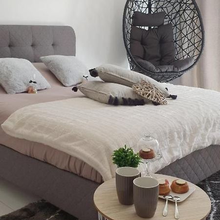 Le Cosy De Sarah Bed and Breakfast Bordeaux-Saint-Clair Exteriör bild