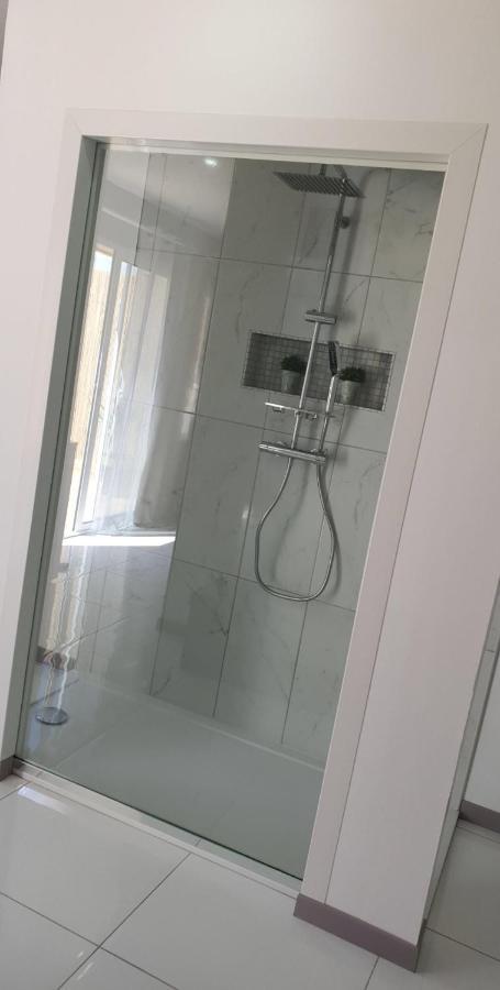 Le Cosy De Sarah Bed and Breakfast Bordeaux-Saint-Clair Exteriör bild